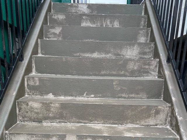 明石市で鉄骨階段の防水工事提案